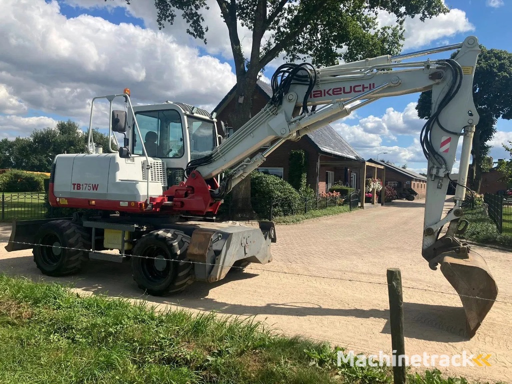 Takeuchi TB175W Bandenkraan
