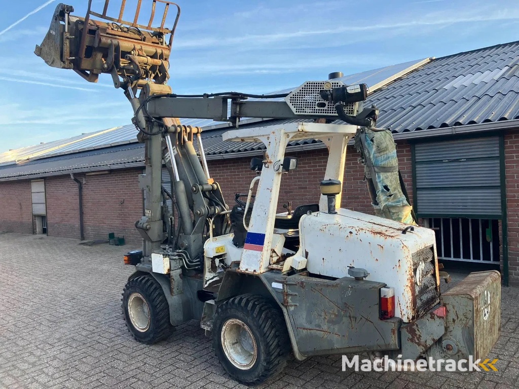 Transmanut Shovel Loader