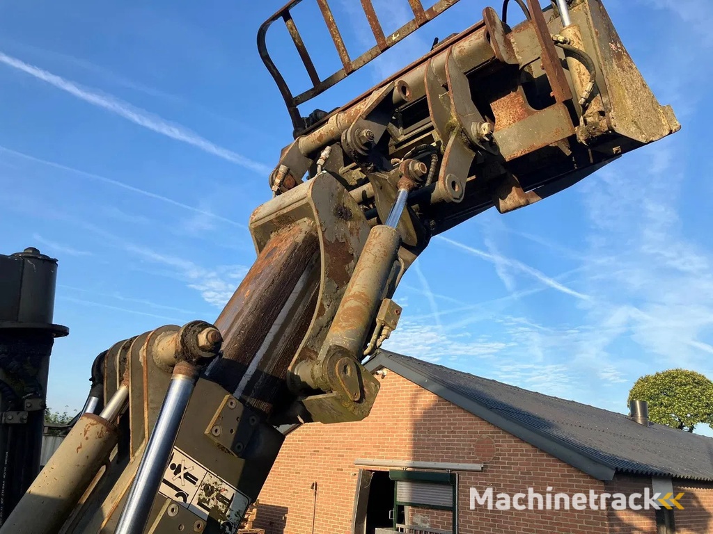 Transmanut Shovel Loader