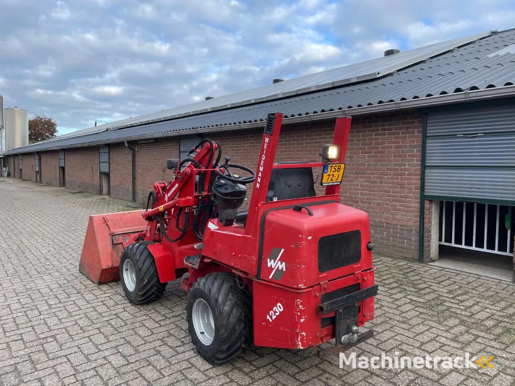 Weidemann 1230 Shovel Loader