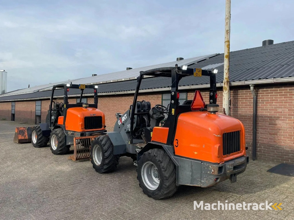 Giant V6004T Shovel Loader