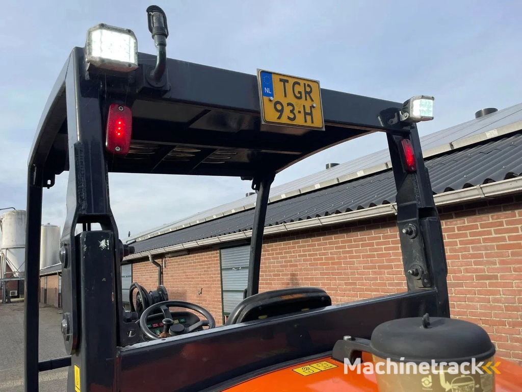 Giant V6004T Shovel Loader