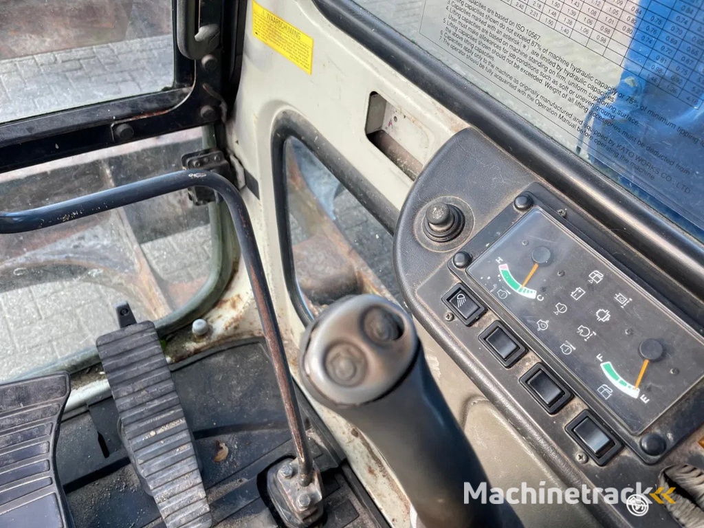 Kato HD307 Graafmachine