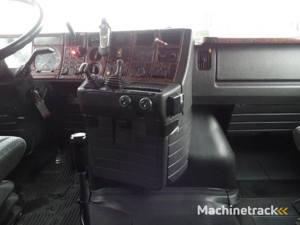 Scania T143-450 V8 T 143 6x4 450 WSK TORPEDO