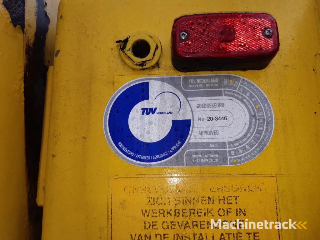 Freightliner torpedofront towtruck FLD120 torpedo