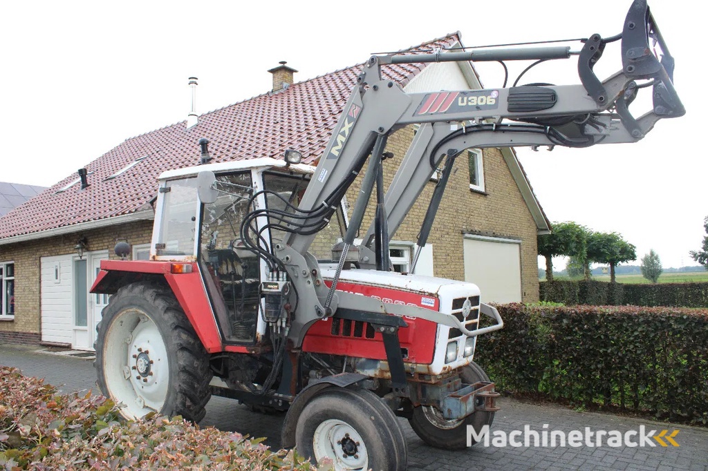 Steyr 8080 met voorlader
