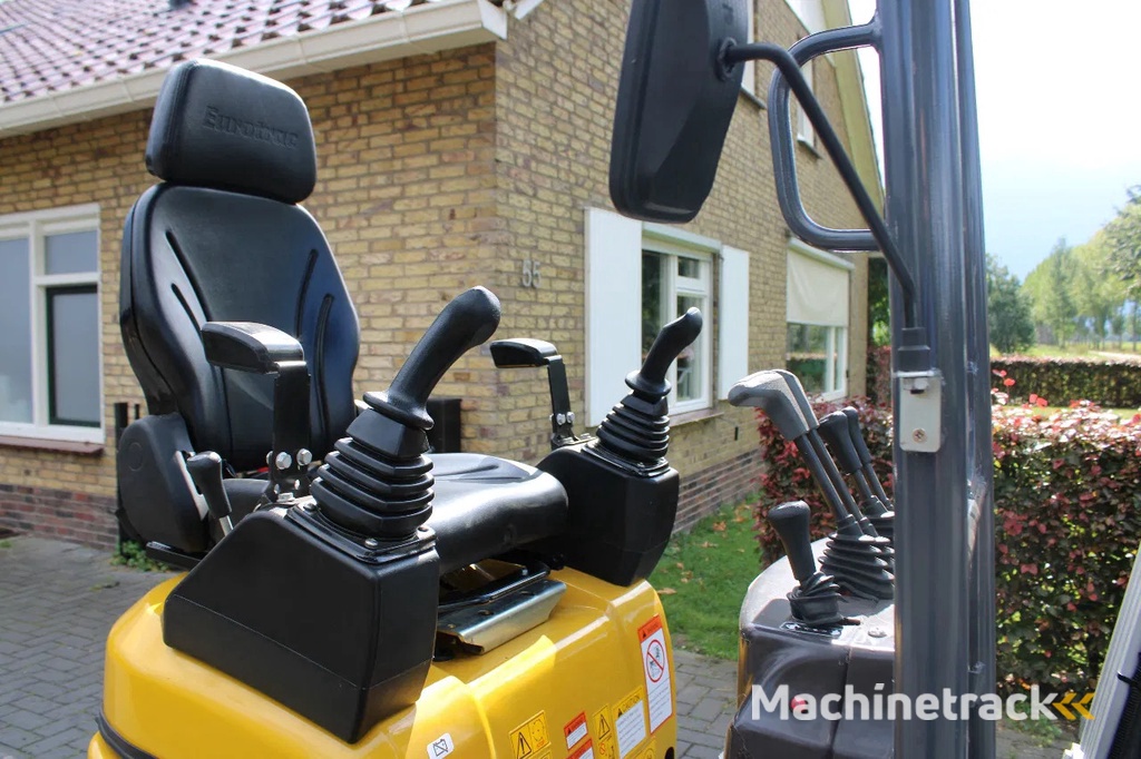 Eurotrac HE 12 servo