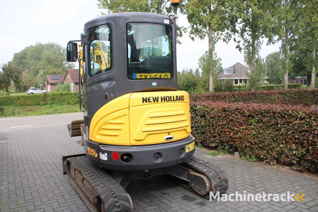 New Holland E37C
