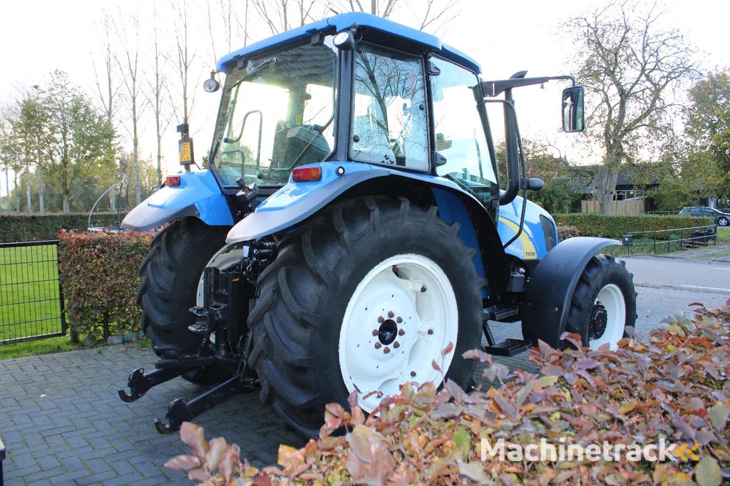 New Holland T5050