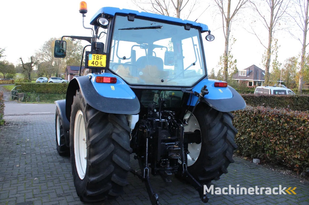 New Holland T5050