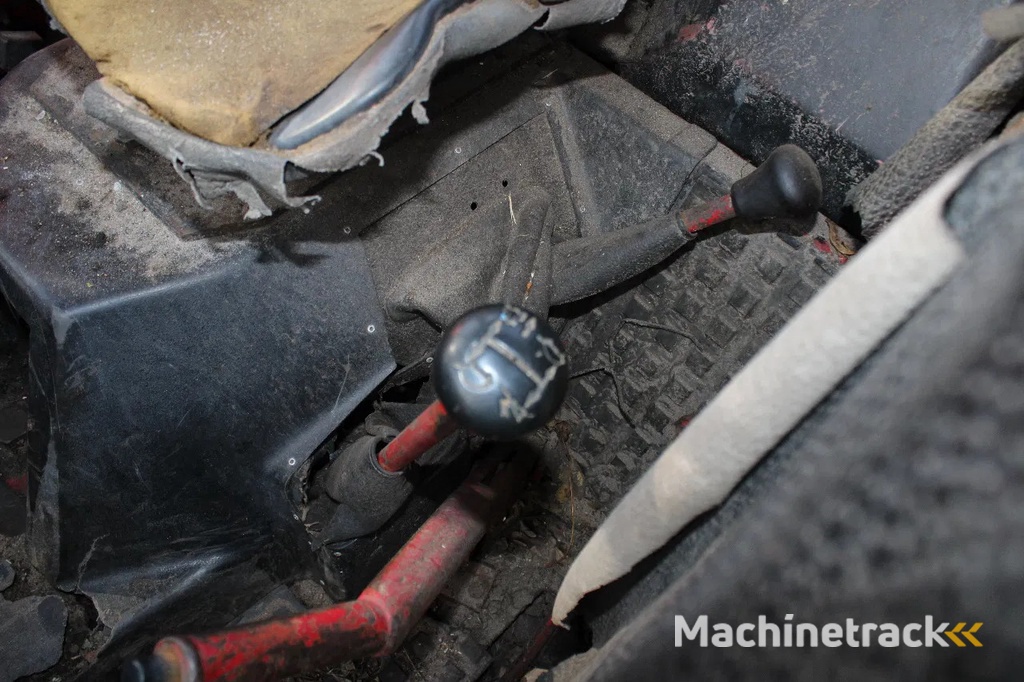 International 844SA met voorlader