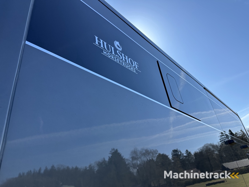 Iveco Daily 2-paards paardenvrachtwagen XXL 3.0l 180PK Automaat B-rijbewijs