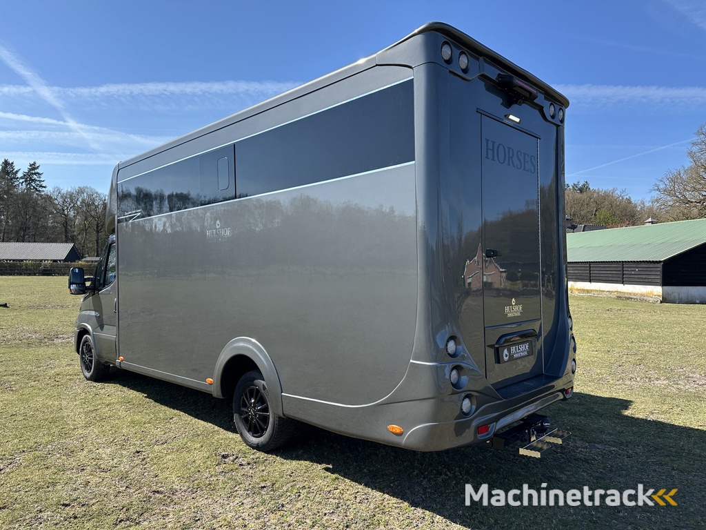 Iveco Daily 2-paards paardenvrachtwagen XXL 3.0l 180PK Automaat B-rijbewijs