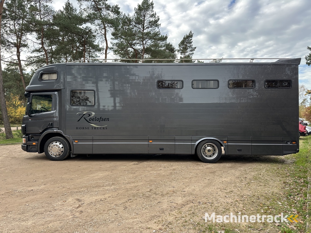 Scania 18T Roelofsen 6-paards paardenvrachtwagen LIVING