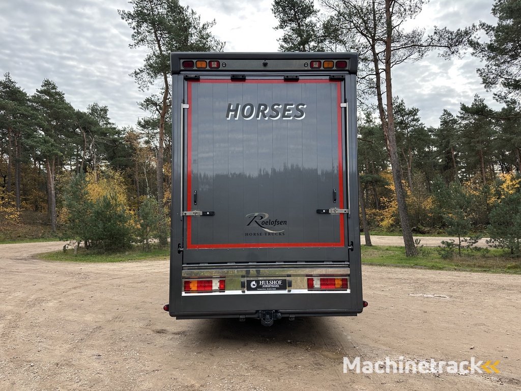 Scania 18T Roelofsen 6-paards paardenvrachtwagen LIVING