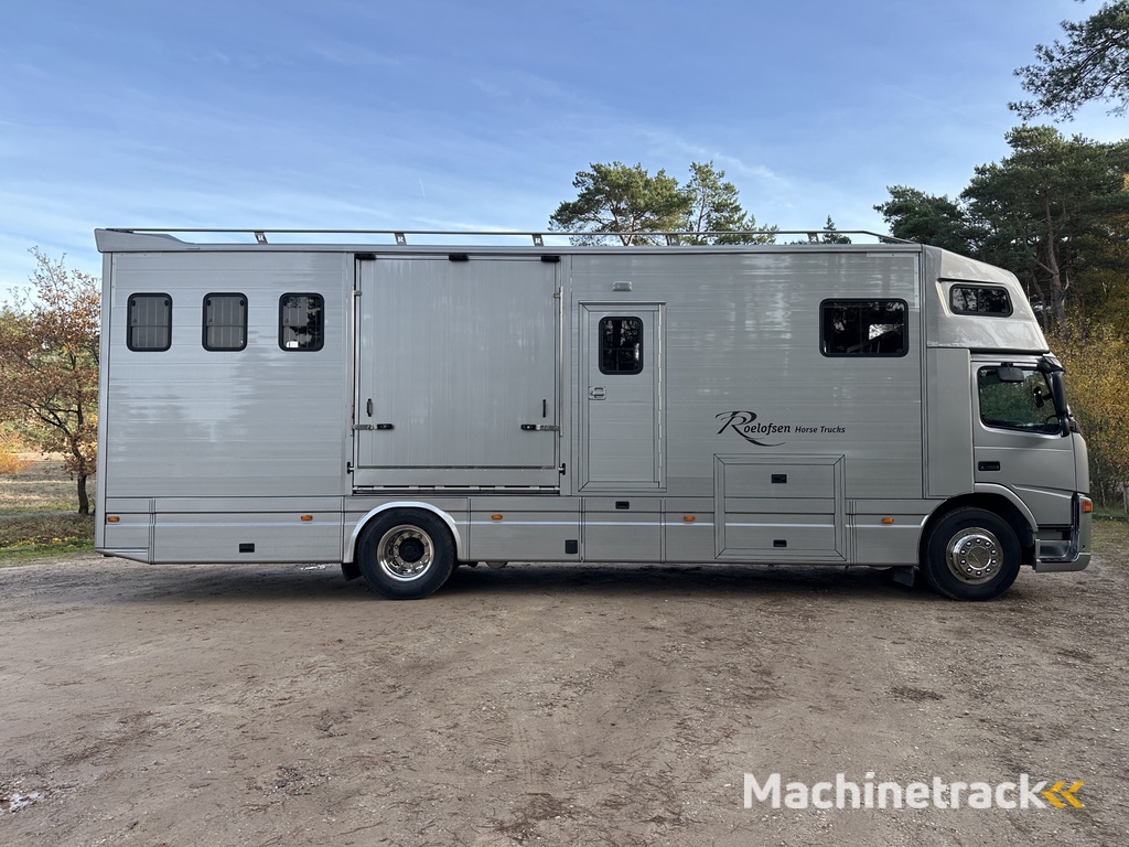 Volvo FM 18T ROELOFSEN 5+1 paards paardenvrachtwagen LIVING