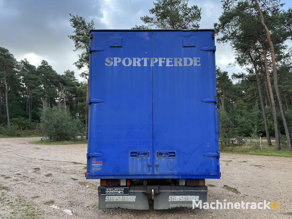 Mercedes-Benz 814 7.5T 6-paards paardenvrachtwagen aluminium bak, trekhaak!