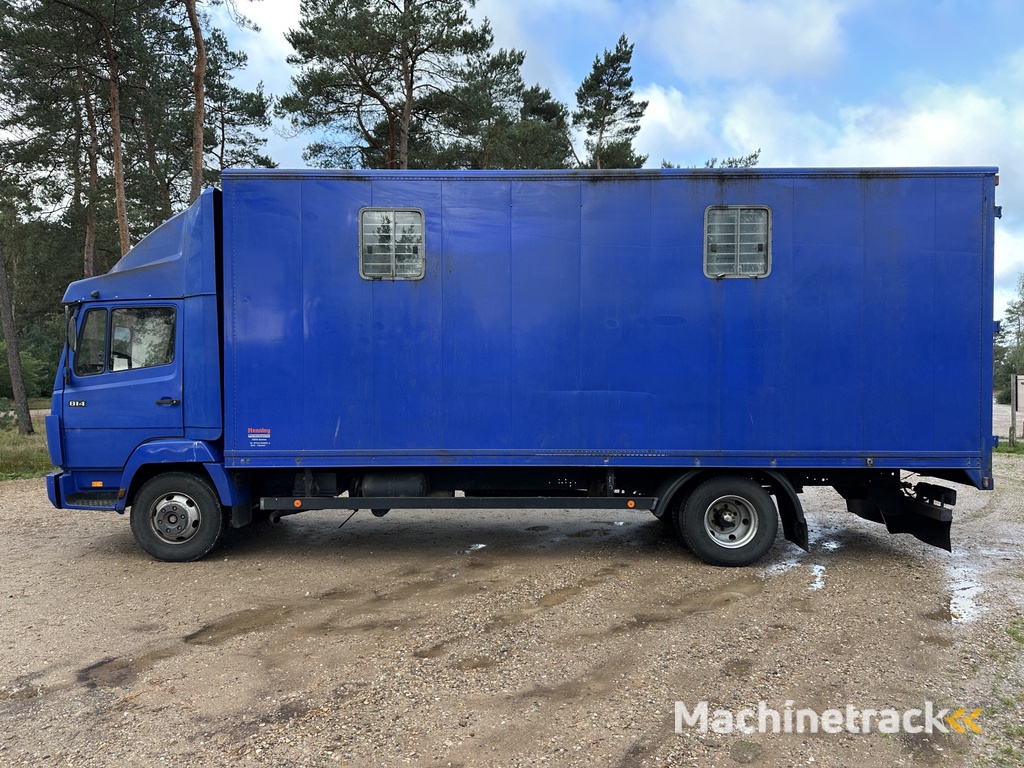 Mercedes-Benz 814 7.5T 6-paards paardenvrachtwagen aluminium bak, trekhaak!