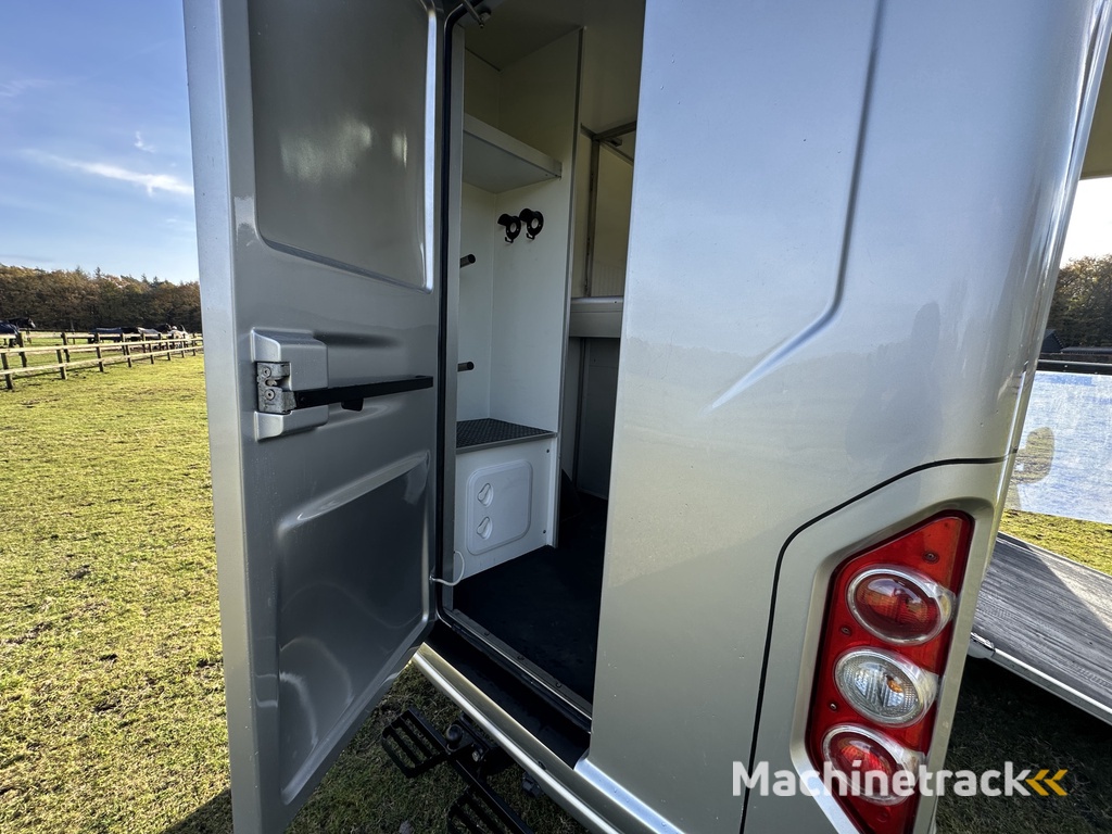 Roelofsen Parados 2-paards paardenvrachtwagen B-rijbewijs automaat