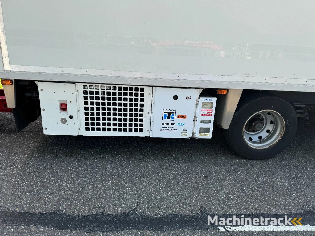 Volvo FH 12.420 4X2 EURO 3+ BURG HANGER + THERMO KING + DHOLLANDIA LIFT