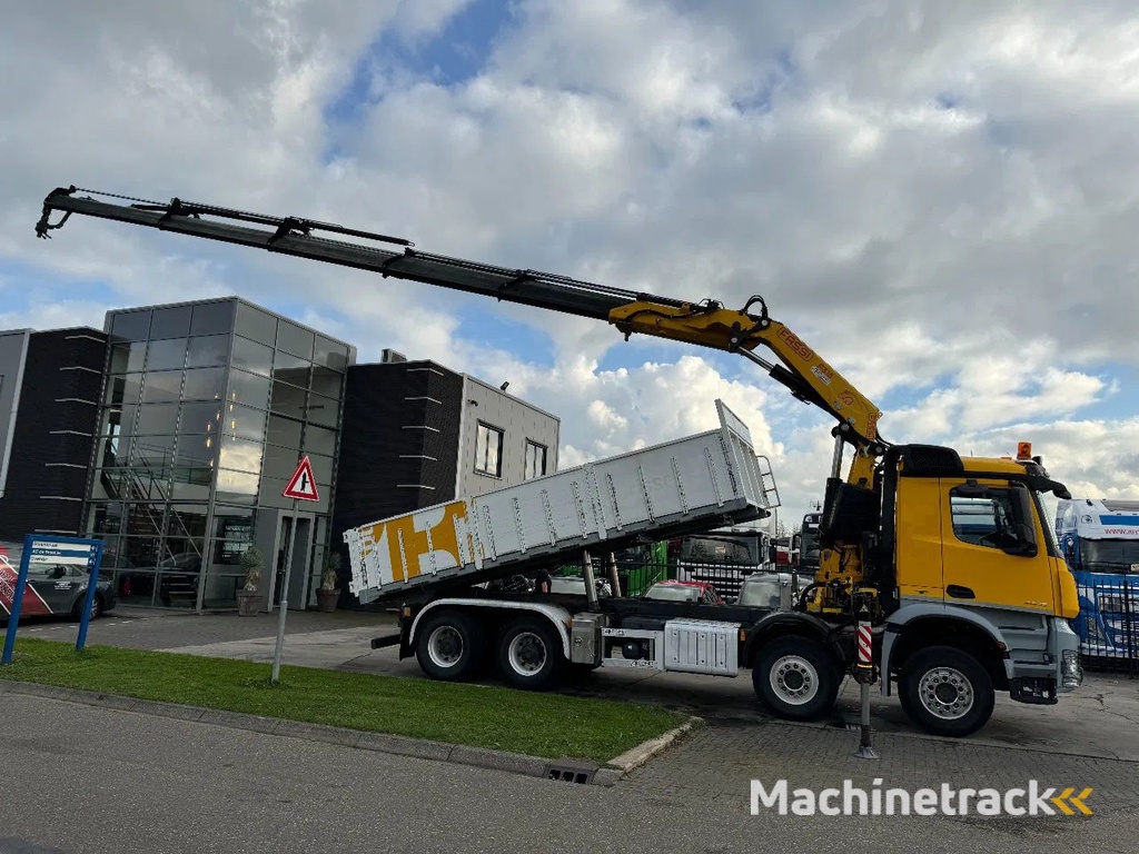 Mercedes-Benz Arocs 4448 8X4 + EURO 6 + FASSI F315 + REMOTE + KIPPER + STEERING AXLE