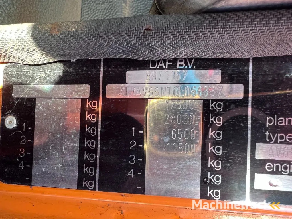 DAF 1900 TURBO 4X4 HOOKLIFT