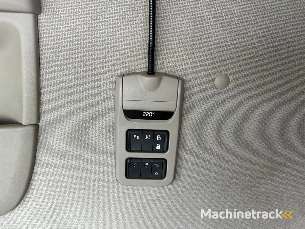 DAF XF 450 4X2 LOW DECK EURO 6