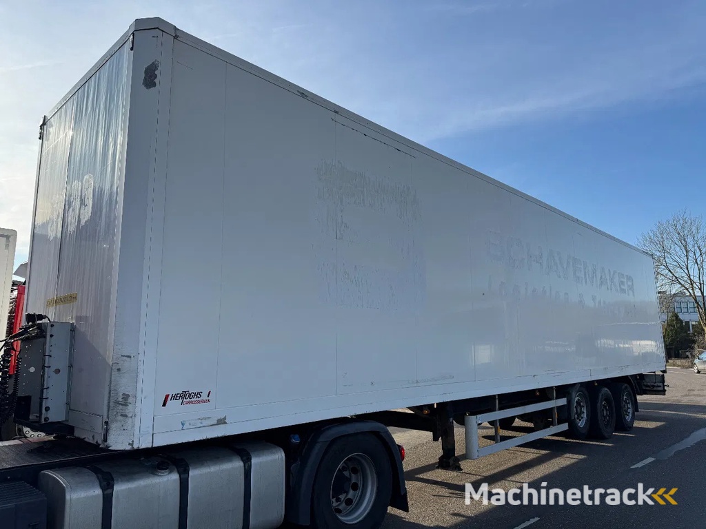 Hertoghs BOX TRAILER - 3 AXLE SAF 1 LIFT AXLE