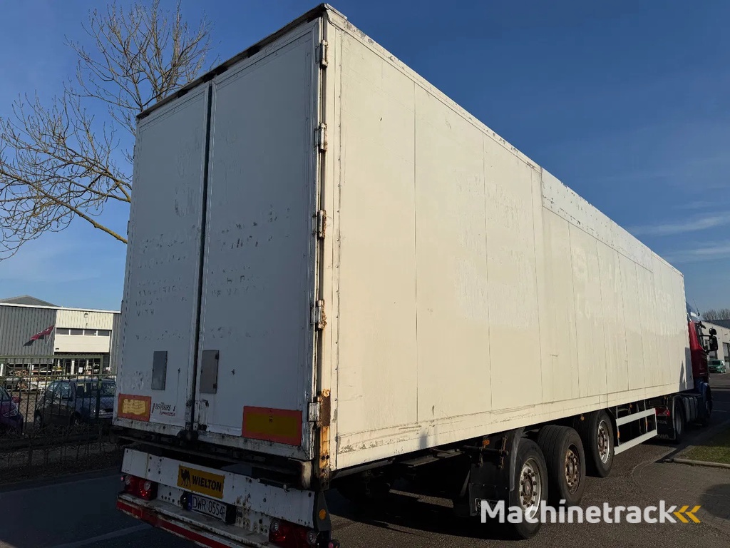 Hertoghs BOX TRAILER - 3 AXLE SAF 1 LIFT AXLE