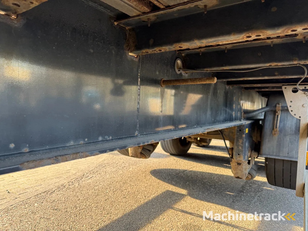 Hertoghs BOX TRAILER - 3 AXLE SAF 1 LIFT AXLE