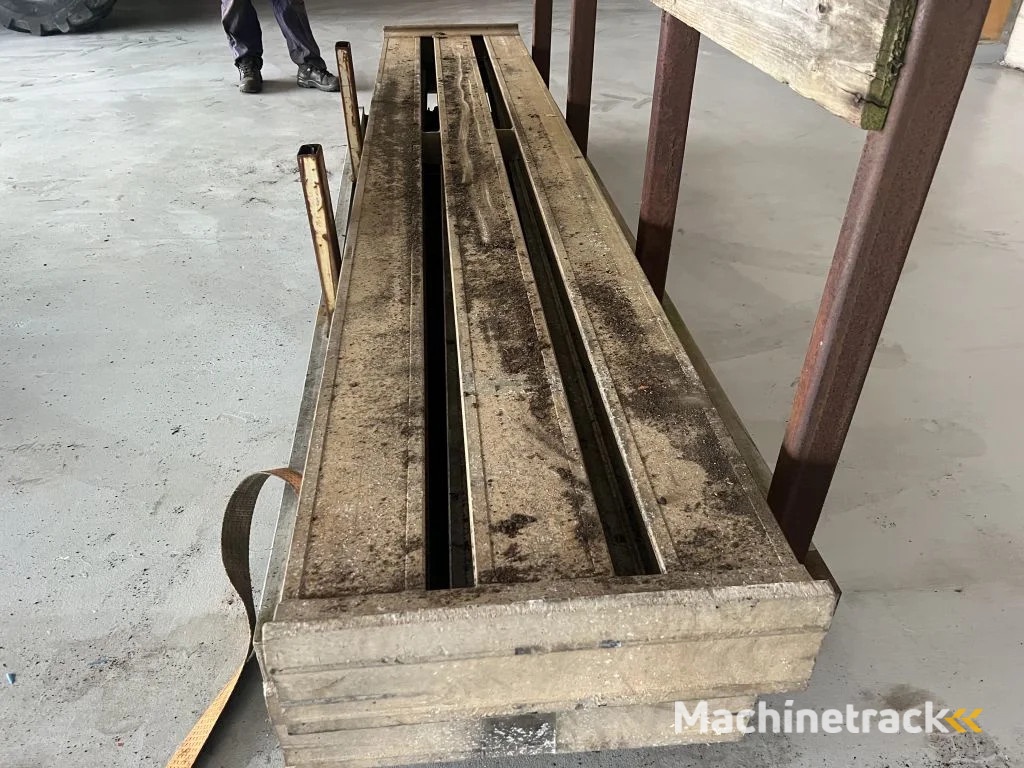 Overige Oprijplaat 330 cm bij 55