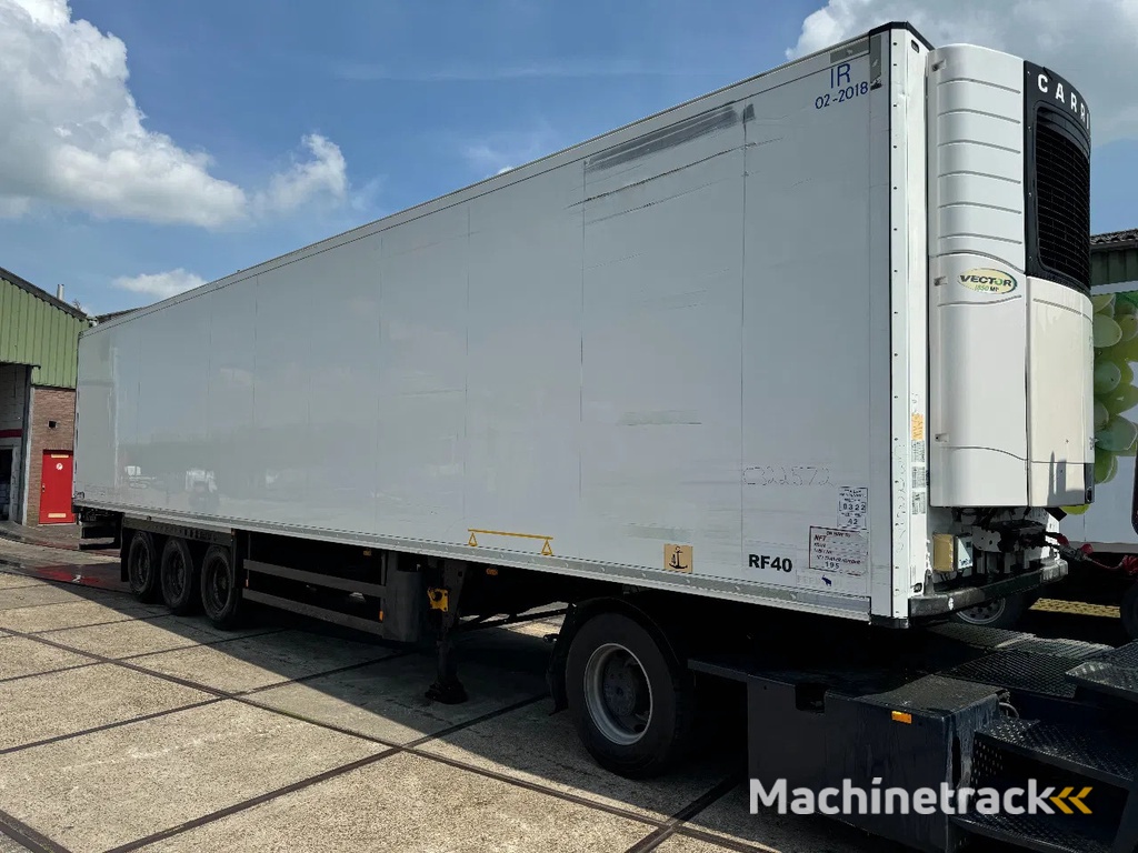 Schmitz Cargobull Schmitz Cargobull PRICES FROM €6950 TO €8950,- 40 X CARRIER 1850 MT D/E SAF AXELS