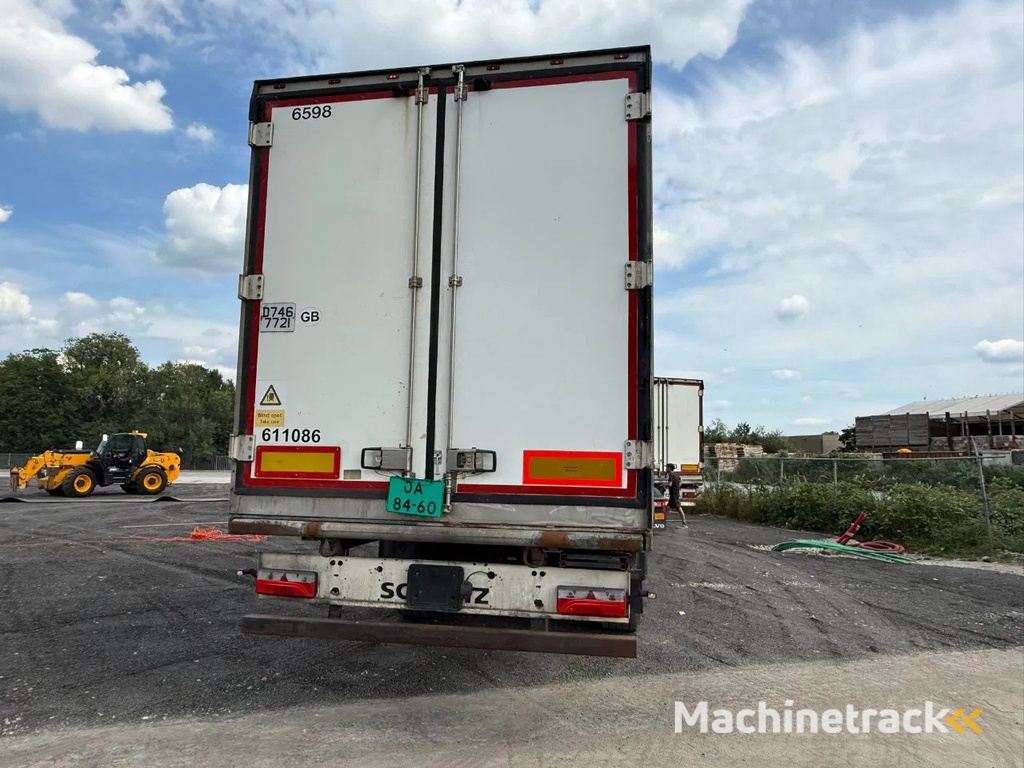 Schmitz Cargobull Schmitz Cargobull PRICES FROM €6950 TO €8950,- 40 X CARRIER 1850 MT D/E SAF AXELS