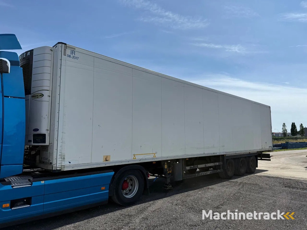 Schmitz Cargobull Schmitz Cargobull PRICES FROM €6950 TO €8950,- 40 X CARRIER 1850 MT D/E SAF AXELS