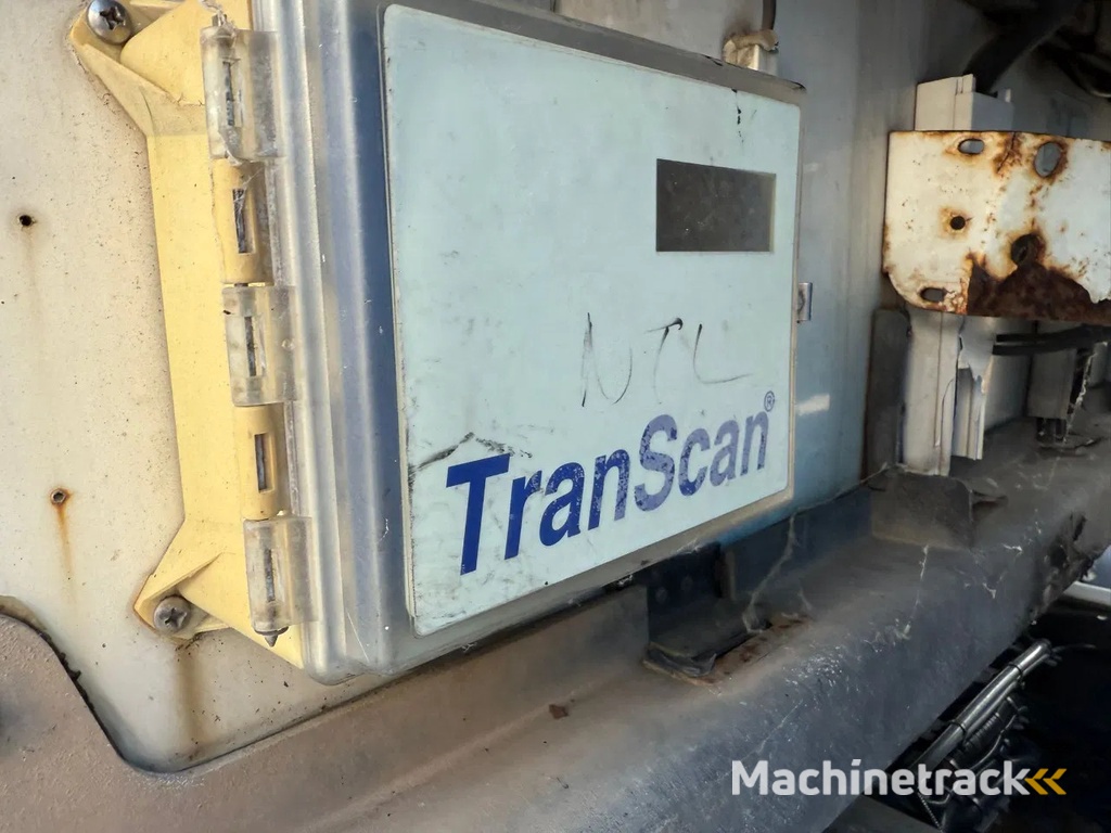 Schmitz Cargobull Schmitz Cargobull PRICES FROM €6950 TO €8950,- 40 X CARRIER 1850 MT D/E SAF AXELS