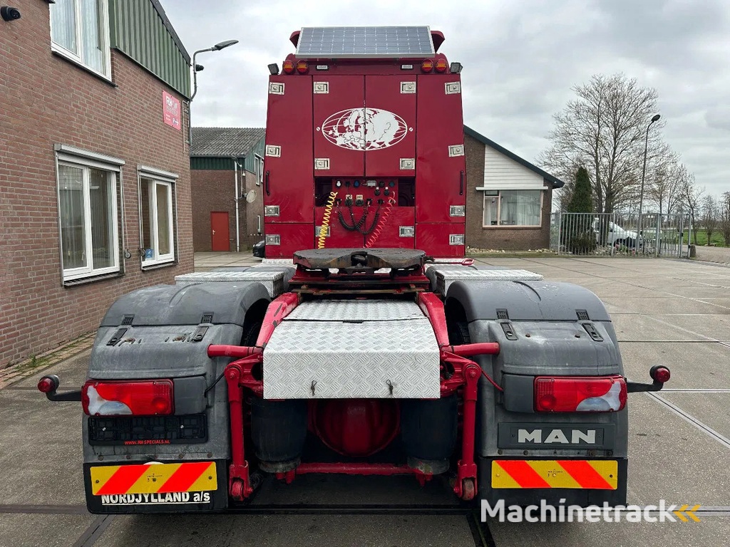 MAN TGX 33.560 6X4 ONLY 290400 KM, 113 TON