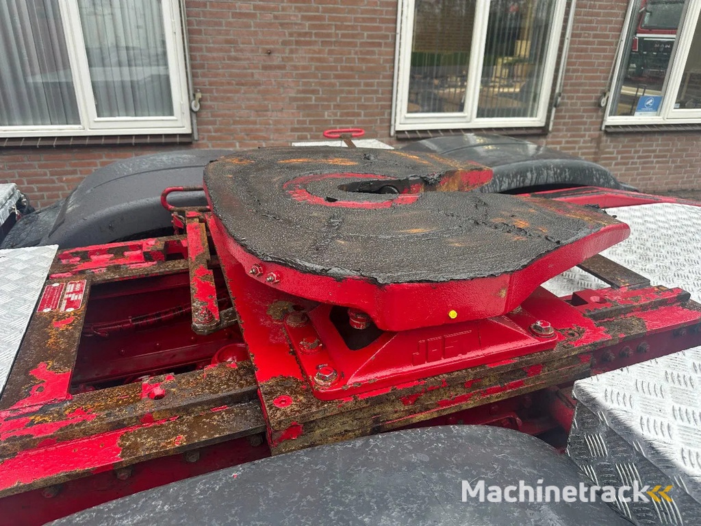 MAN TG 33-560 6X4 150 TON,  INTARDER