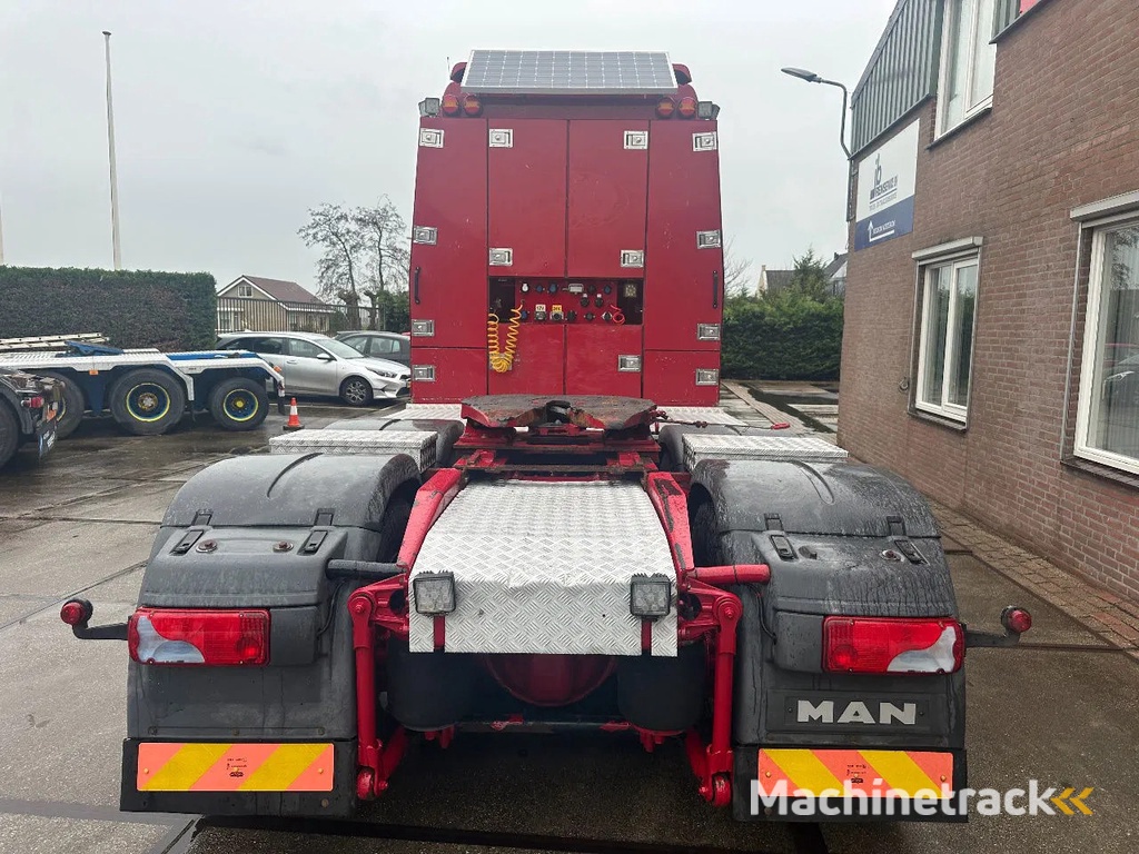 MAN TG 33-560 6X4 150 TON,  INTARDER