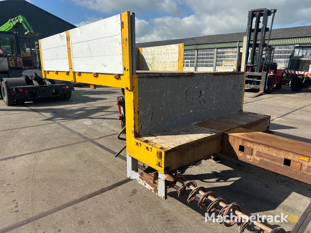 Broshuis 21N58A, 2 AXLE LAST AXLE STEERING, EXTENDABLE