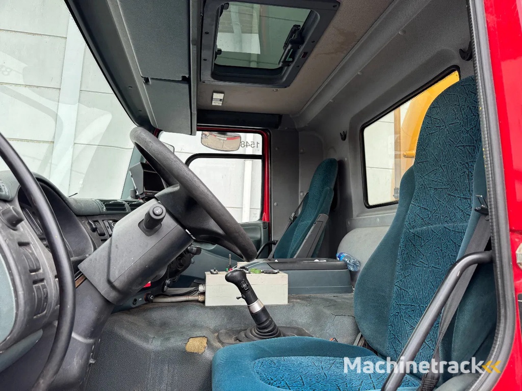 DAF CF 75.250 6X2 EURO 3 VACUUM CLEANER