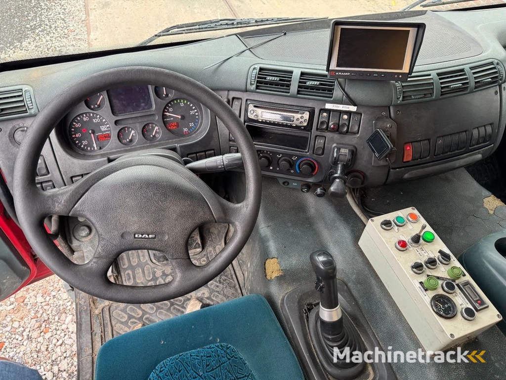DAF CF 75.250 6X2 EURO 3 VACUUM CLEANER
