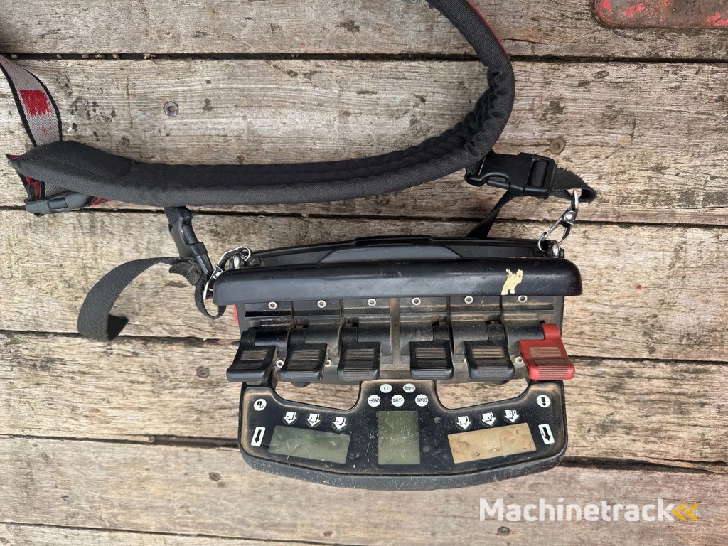 DAF CF 85.460 8X2 HIAB 477E-7 + JIB 75X + REMOTE CONTROL