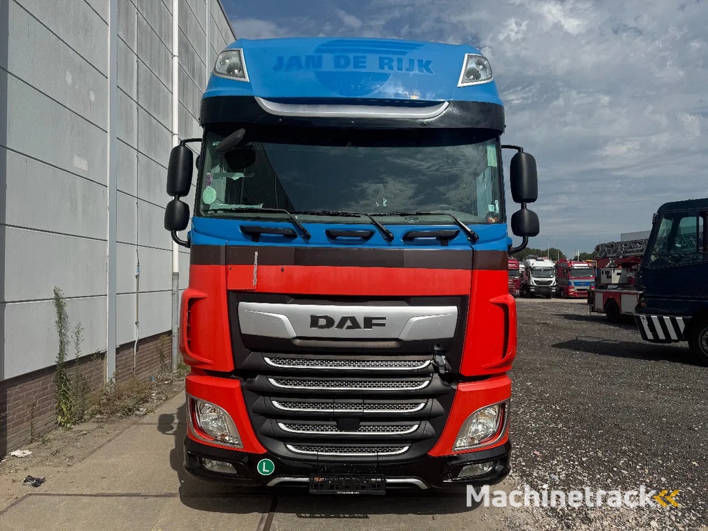 DAF XF 450 4X2 EURO 6 MEGA