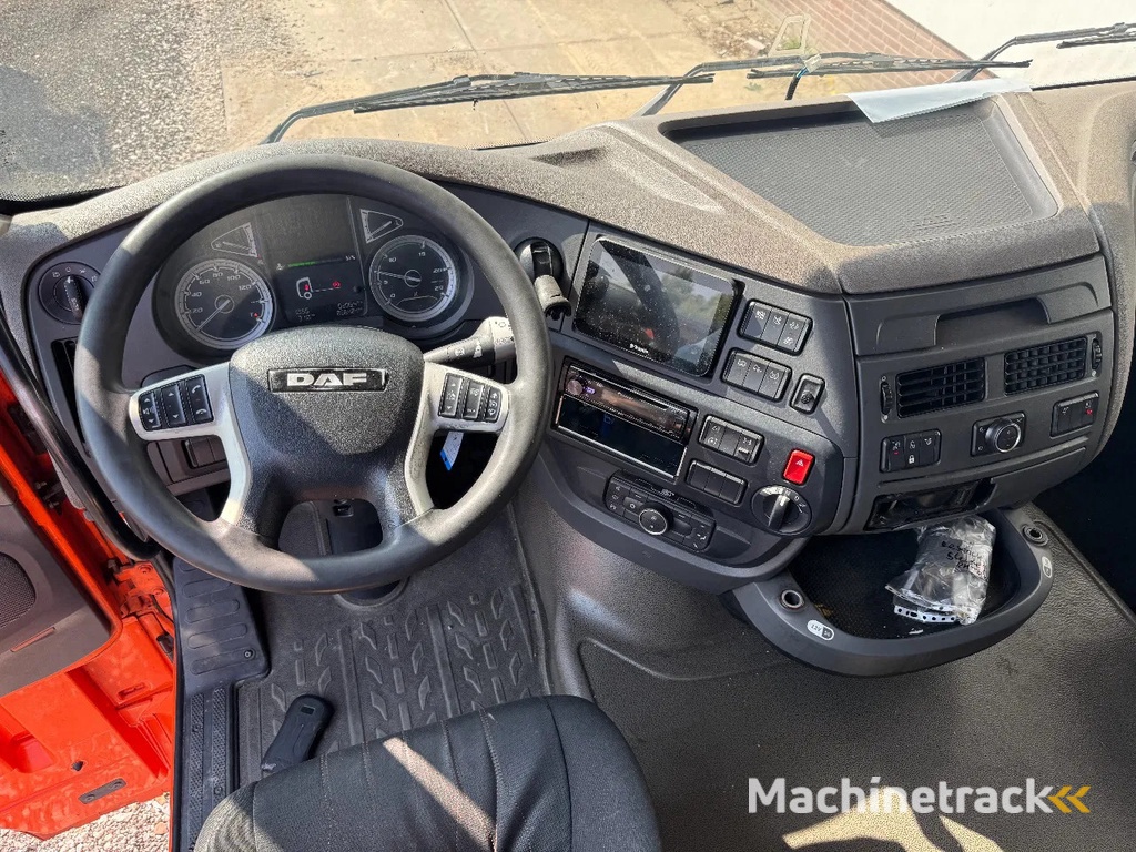 DAF XF 450 4X2 EURO 6 SKIRTS STANDKLIMA