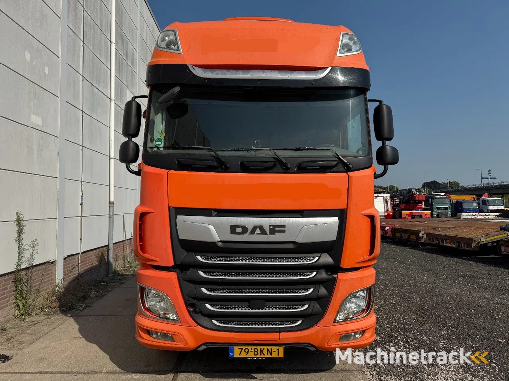 DAF XF 450 4X2 EURO 6 SKIRTS STANDKLIMA