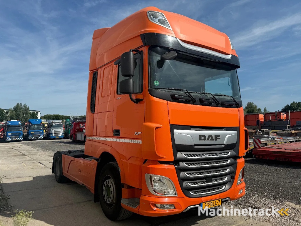 DAF XF 450 4X2 - EURO 6 SKIRTS STANDKLIMA