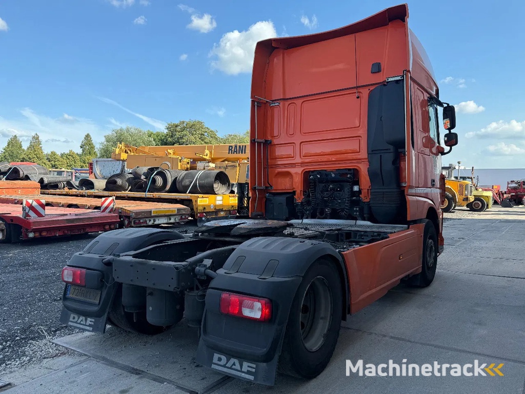 DAF XF 450 4X2 EURO 6 SKIRTS STANDKLIMA