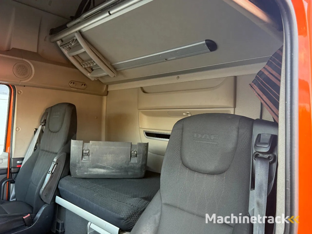 DAF XF 450 4X2 EURO 6 SKIRTS STANDKLIMA