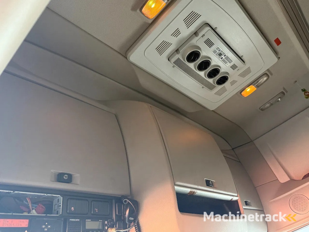 DAF XF 450 4X2 EURO 6 SKIRTS STANDKLIMA