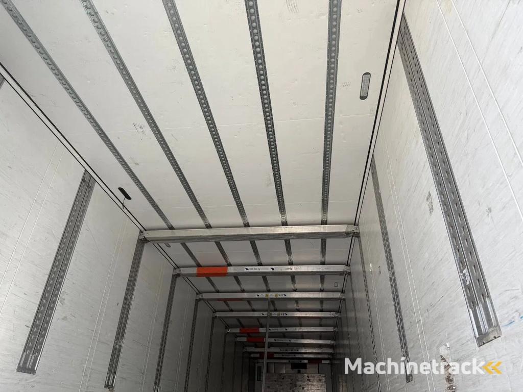 Schmitz Cargobull SCB*S3B + THERMOKING SLXE 300 D&E